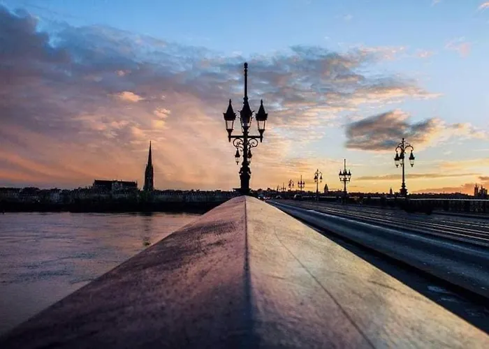 Studio Confortable Aux Portes De Bordeaux Et Medoc